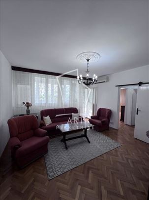 Prostran, svetao, 4.0, mereno 90m2 ID#14804