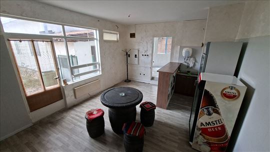 Zemun, Pijaca, Gornjogradska, 40m2, terasa 15m2