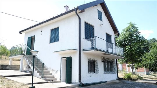 Aranđelovac, Lepa Kuća 100m2 3.0, 20 ari plac