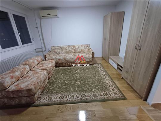 Jednosoban stan - 30m2 - Liman 3