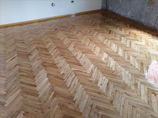 Parket hoblujemo lakiramo