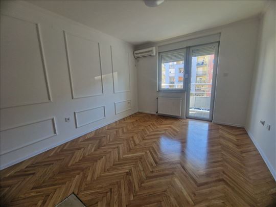 Potpuno renovirana garsonjera na traženoj lokaciji