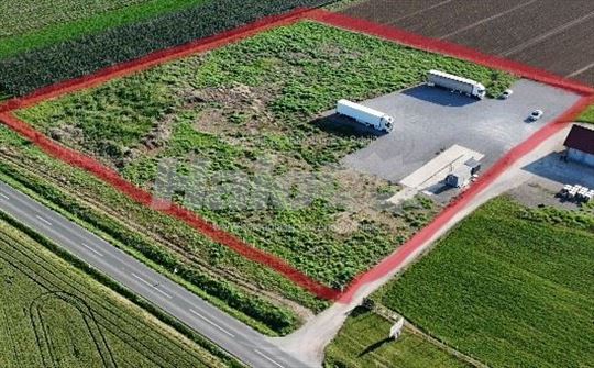 Prodaja (iznajmljivanje) građevinske parcele