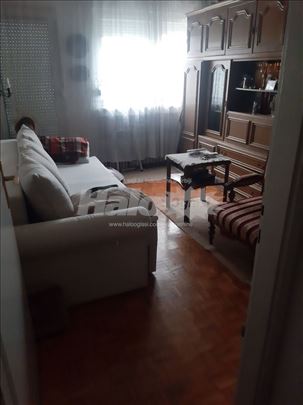 Prodajem izuzetan stan na Dedinju