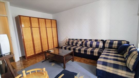 VRAČAR_Vojislava Ilića 1,0 uknjižen useljiv