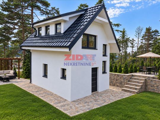 Luksuzna kuća u najlepšem delu Divčibara