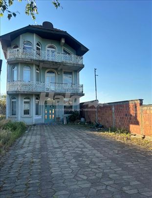 Poslovno-stambeni objekat u industrijskoj zoni