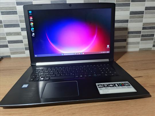 Acer Aspire 5 17.3, i3-7020U, 8GB DDR4, 256GB SSD