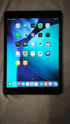 iPad 8 32GB - Odlično Očuvan
