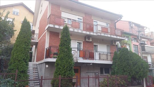 Karaburma,pr+2+pot, uknjižena, odlična