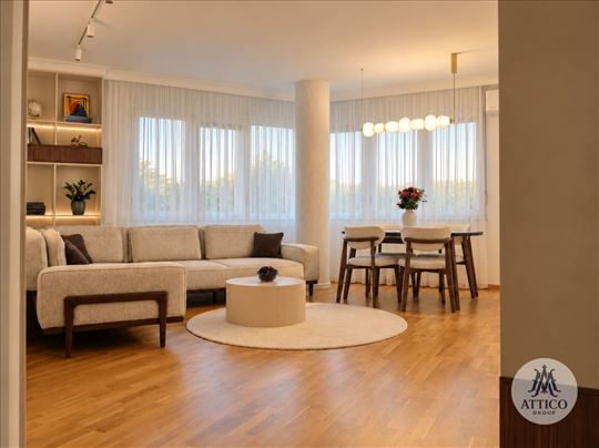 Luksuzan četvorosoban stan 102 m² u Square Gardenu