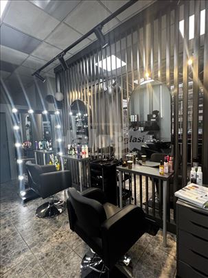 Stolica u frizerskom salonu