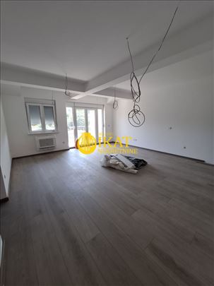 Voždovac, Jajinci, 76m2, 3.0 soban