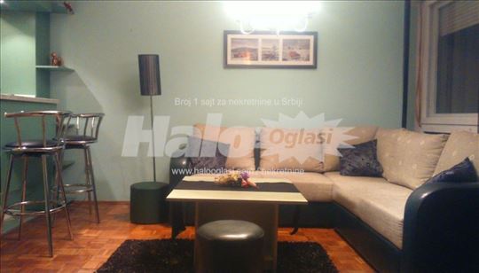 Cukaricka Padina , Mladena Mitrica 28m2