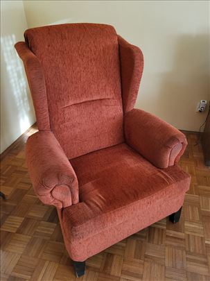 Fotelje sa visokim naslonom
