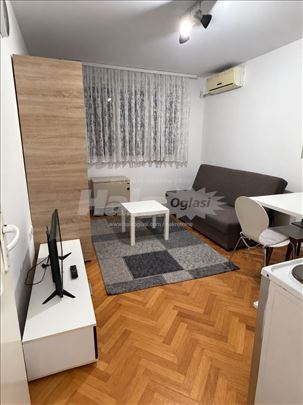 Garsonjera Mirijevski Bulevar 30a 20m2 Karaburma