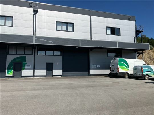 Izdavanje hale 2.000 m² – Vrčin, kod autoputa E-75