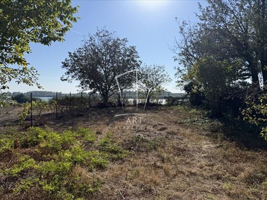 Kuća na bregu, pogled na Dunav ID#16637