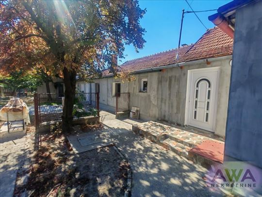 Sombor, Mlake – kuća 149 m², plac 1.046 m²