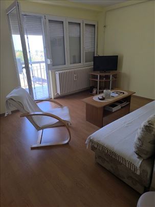 Stan Pećinci 54 m2