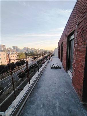 Vojvođanska, Novi Beograd,77m2, 3,0 5/5 Blok 63