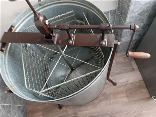 Vrcaljka za med, Beogradu - malo korištena