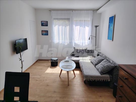 Dvosoban stan na Karaburmi