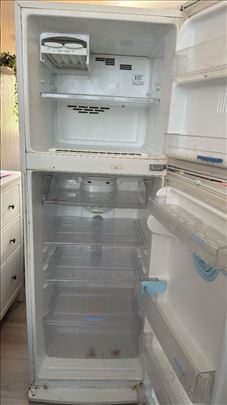 Kombinovani LG frižider (total no frost )