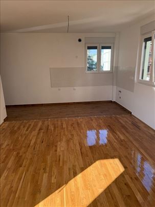 Loznica, Stan, 2.5, 61m2