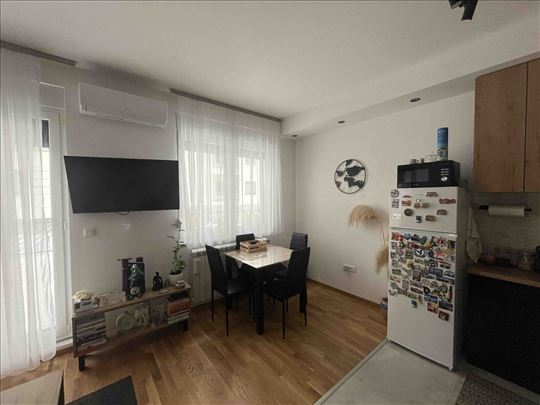 Vidikovac kod Meka 28m2, novo, sa nameštajem, luks
