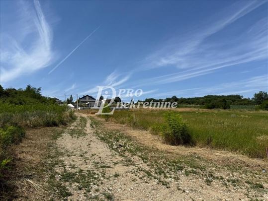 KOSMAJ – DRLUPA: Parcela sa panoramskim pogledom u