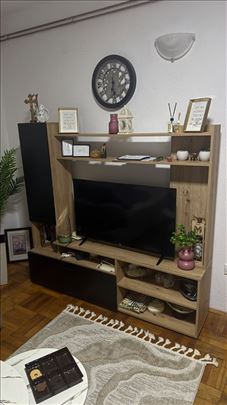 TV Komoda