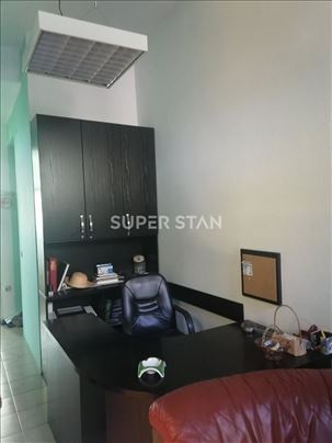 10€/m² za poslovni prostor u Zemunu ID#1334