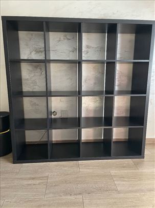 Biblioteka,otvorena polica