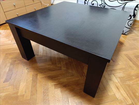 Drveni sto (78cm x 78cm)