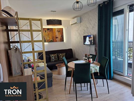 Garsonjera na atraktivnoj lokaciji Raj 26m2