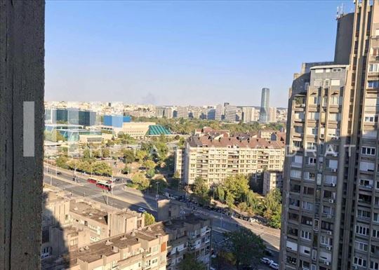 Izuzetan 3.0, Blok 23, 72 m+8 m2 lođa ID#1352