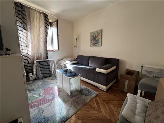 Karaburma, Patrisa Lumumbe, 24m2