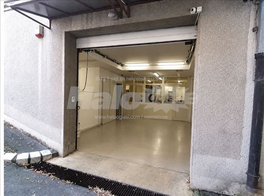 Magacinski prostor - Garaza 150m2 