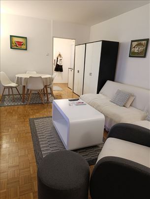 Medaković 2 ,41m2,jednoiposoban,uknjižen