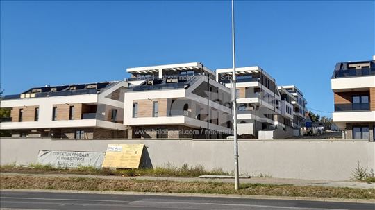 Sr Kamenica početak Popovice nov stan sa garažom