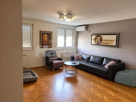 Voždovac, stan 95m2 sa garažom za dva vozila