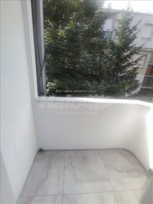VRAČAR, Krunski venac, 2/4 50m2 CG