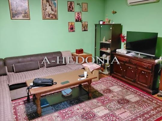 Zemun, Ševina, izdavanje, komforan, 1.0 stan