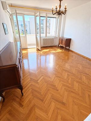 Botanička bašta,72m2,uknjizen,svi stambeni krediti
