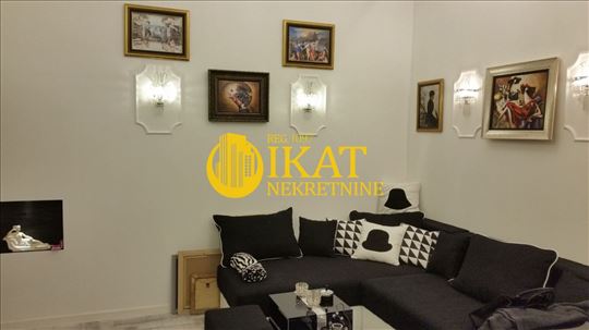 Dorćol, lux salonska garsonjera u centru 22m2