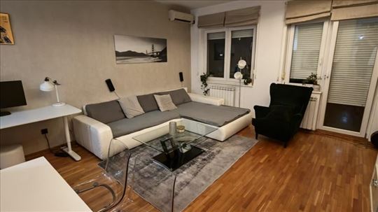 Lekino brdo, Kruševačka – Lux 60m² | Terasa | Lift