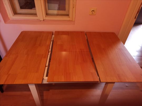Trpezarijski sto sa izvlačenje