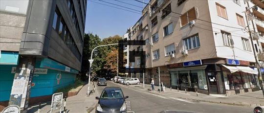 Vračar – 100 m² životnog prostora na odličnoj loka