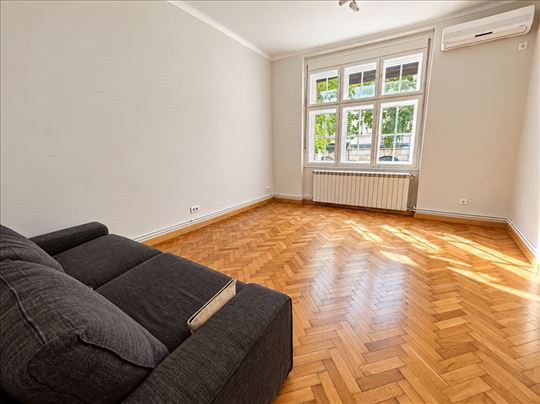 3.5 soban stan, 90 m², Stari Grad, Studentski Trg